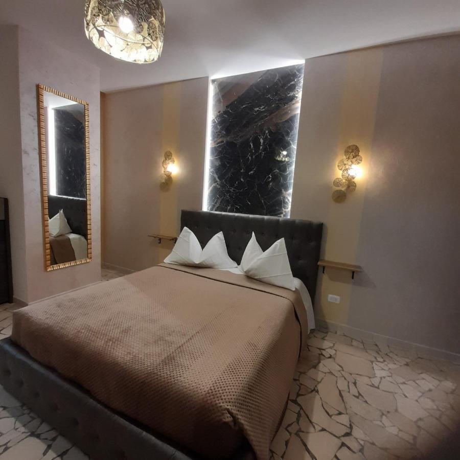 バーリResidenza N&D Luxuryアパートメント エクステリア 写真