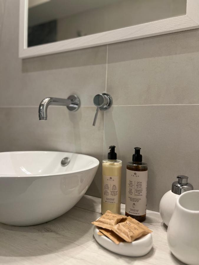 バーリResidenza N&D Luxuryアパートメント エクステリア 写真
